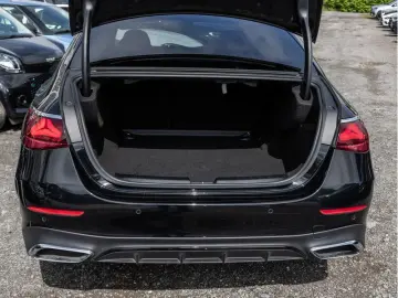 MERCEDES-BENZ E 220 d 4M AMG-Sport Super Pano Burm 360 Night