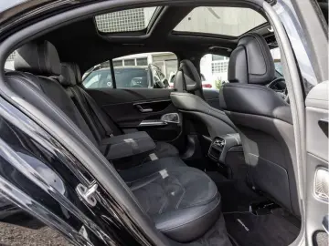 MERCEDES-BENZ E 220 d 4M AMG-Sport Super Pano Burm 360 Night