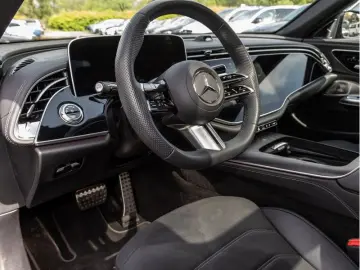 MERCEDES-BENZ E 220 d 4M AMG-Sport Super Pano Burm 360 Night