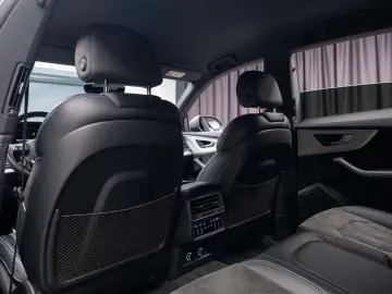 Audi Q8 Quattro 3 0 TDI  AQ8