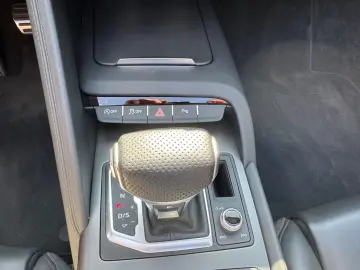 Audi R8 Spyder 5.2 FSI RWD performance