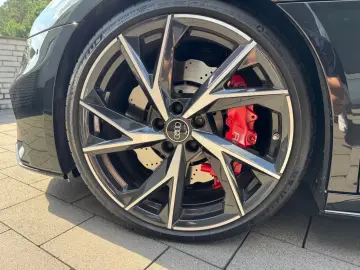 Audi R8 Spyder 5.2 FSI RWD performance