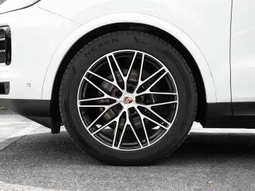 PORSCHE Cayenne AHK 14 Wege Sitze BOSE 21 Zoll