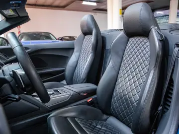 Audi R8 Performance Spyder RWD
