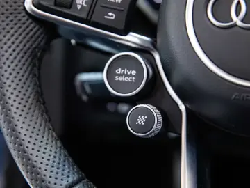 Audi R8 Performance Spyder RWD