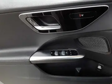 MERCEDES-BENZ C 180 9G- Ava BusiP KomfP KAM