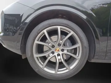 PORSCHE Cayenne E-Hybrid Coupé Platinum Edition