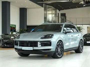PORSCHE Cayenne E-Hybrid SPORT-CHRONO 14-WEGE BOSE PANO