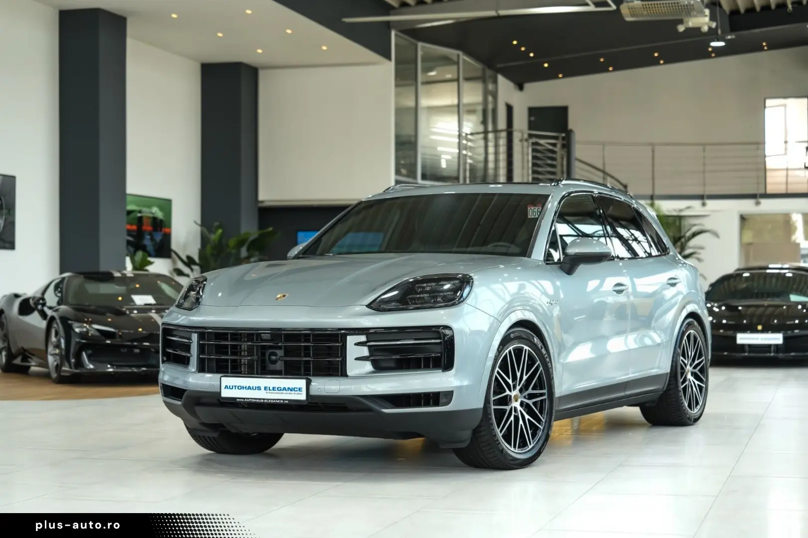 PORSCHE Cayenne E-Hybrid SPORT-CHRONO 14-WEGE BOSE PANO
