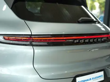 PORSCHE Cayenne E-Hybrid SPORT-CHRONO 14-WEGE BOSE PANO