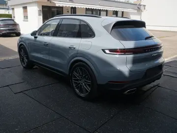 PORSCHE Cayenne E-Hybrid Luft AHK BOSE 4 Zonen Head Up