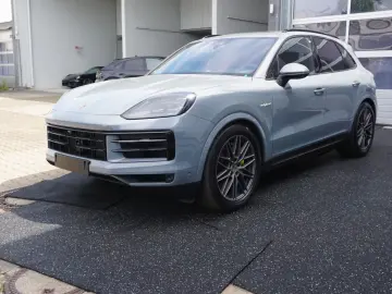PORSCHE Cayenne E-Hybrid Luft AHK BOSE 4 Zonen Head Up