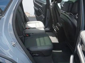 PORSCHE Cayenne E-Hybrid Luft AHK BOSE 4 Zonen Head Up