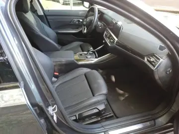 BMW 320 i Sport Line AUT LED NAVI HIFI SHZ PDC TEMPO