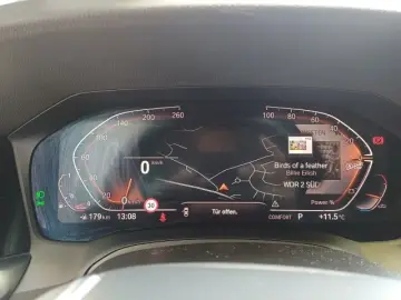 BMW 320 i Sport Line AUT LED NAVI HIFI SHZ PDC TEMPO