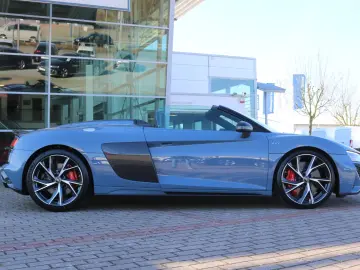 Audi R8 Spyder Performance - New Car