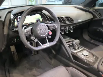 Audi R8 Spyder Performance - New Car
