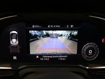 Audi R8 Spyder Performance - New Car