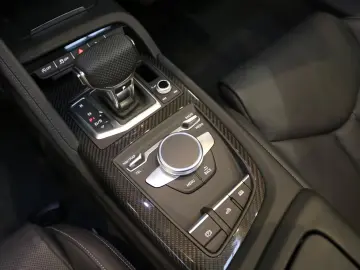 Audi R8 Spyder Performance - New Car