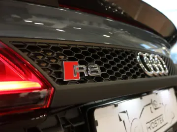 Audi R8 Spyder Performance - New Car