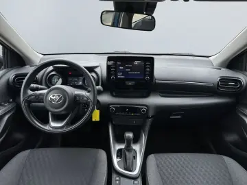 TOYOTA Yaris Hybrid 1.5 Team D