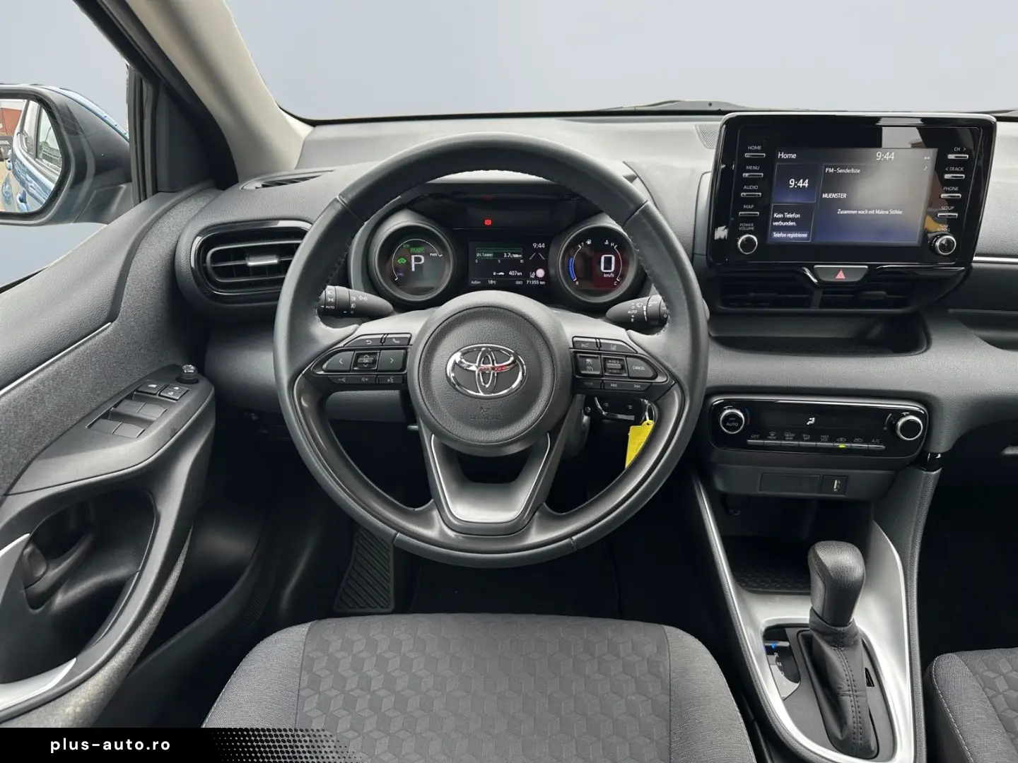 TOYOTA Yaris Hybrid 1.5 Team D