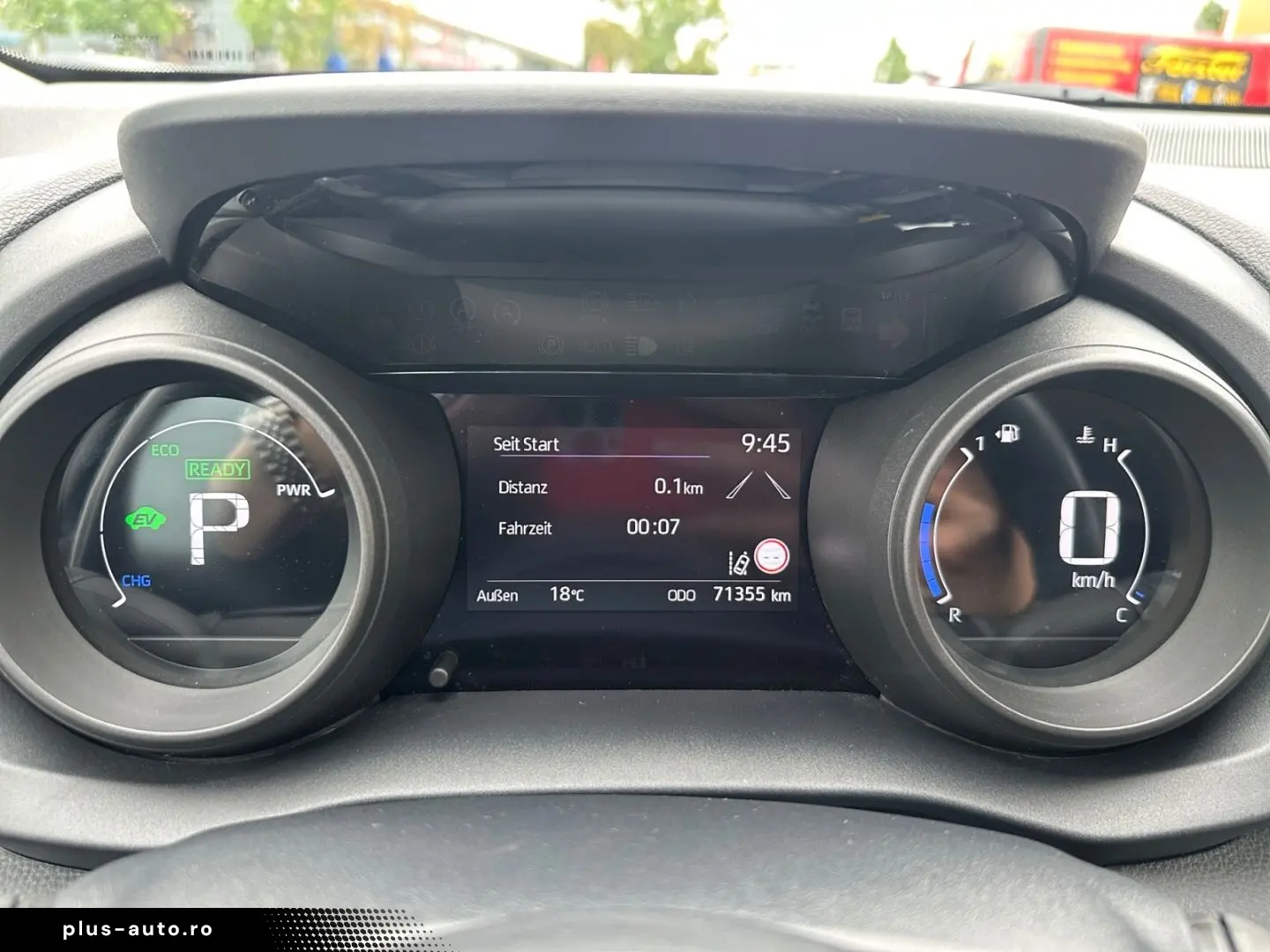 TOYOTA Yaris Hybrid 1.5 Team D