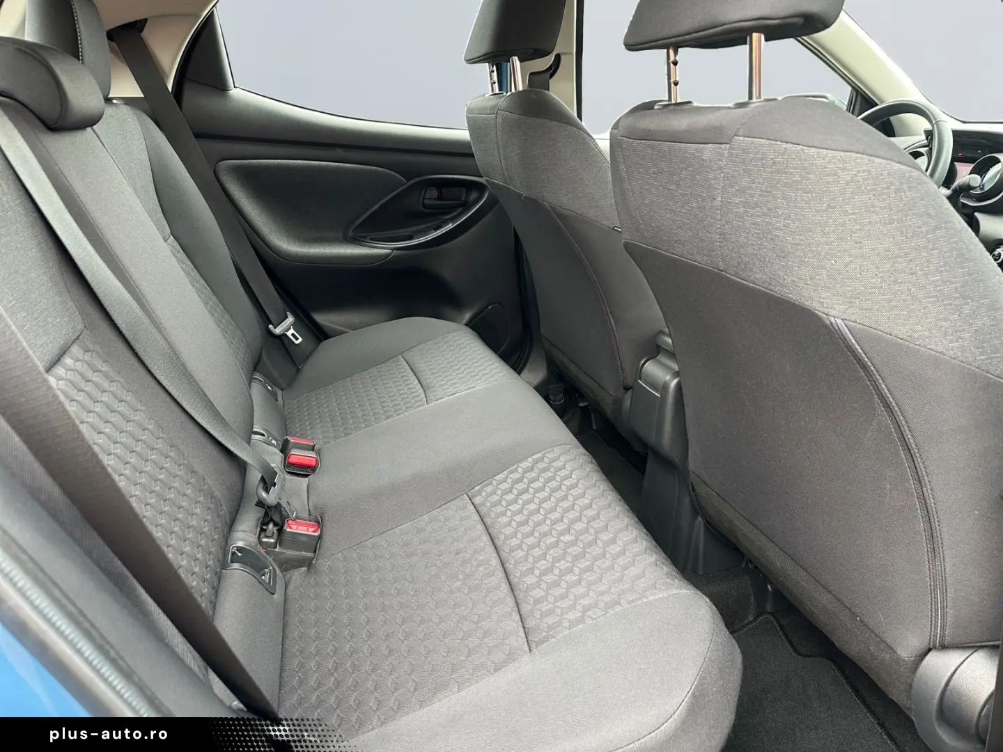 TOYOTA Yaris Hybrid 1.5 Team D