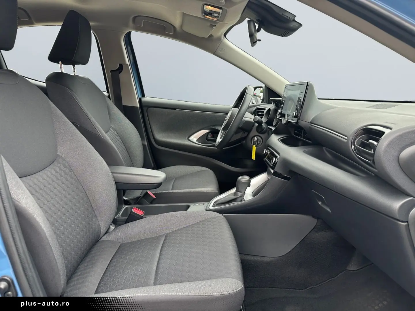 TOYOTA Yaris Hybrid 1.5 Team D