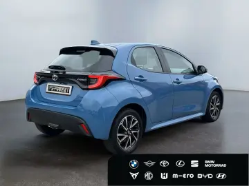 TOYOTA Yaris Hybrid 1.5 Team D