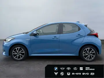 TOYOTA Yaris Hybrid 1.5 Team D