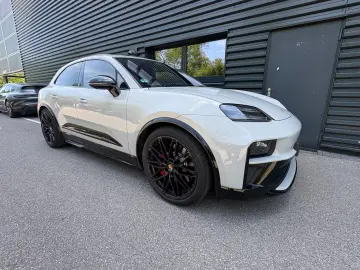Porsche Macan Electric GTS SPORTSIGN-HAL-MEGAVOL
