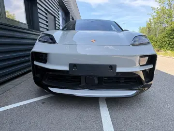 Porsche Macan Electric GTS SPORTSIGN-HAL-MEGAVOL