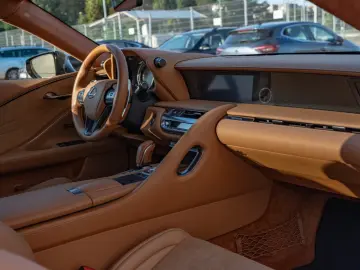 Lexus LC 500 Luxury   Mark Levinson HUD