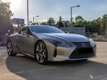 Lexus LC 500 Luxury   Mark Levinson HUD