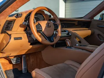 Lexus LC 500 Luxury   Mark Levinson HUD