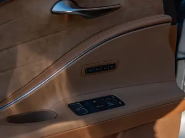 Lexus LC 500 Luxury   Mark Levinson HUD