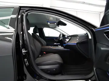 MERCEDES-BENZ E 200 Avantgarde Advanced DISTRONIC
