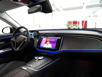 MERCEDES-BENZ E 200 Avantgarde Advanced DISTRONIC
