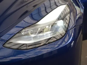 Tesla Model Y Long Range AWD  AHK