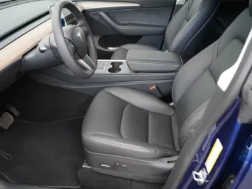 Tesla Model Y Long Range AWD  AHK
