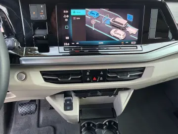 VW T7 Multivan  eHybrid 4 x 4