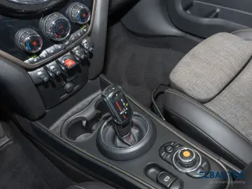 MINI Countryman Cooper S LED Pano Navi Kamera Sitzh.