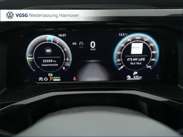 VW Multivan 4x4  IQ.Light Navigatie