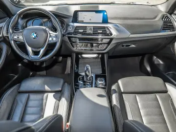 BMW X3 xDrive20d A NAVI LED Sound Syst.