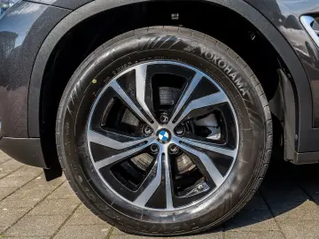 BMW X3 xDrive20d A NAVI LED Sound Syst.