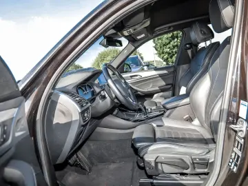BMW X3 xDrive20d A NAVI LED Sound Syst.