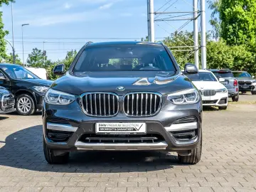 BMW X3 xDrive20d A NAVI LED Sound Syst.