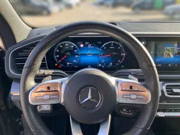 MERCEDES-BENZ GLE 400 d 4M  AMG AHK 3 5t PANO SITZKL…