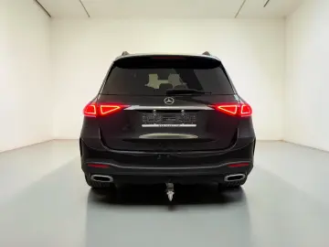 MERCEDES-BENZ GLE 400 d 4M AMG-LINE SITZKLI PANO DIS…